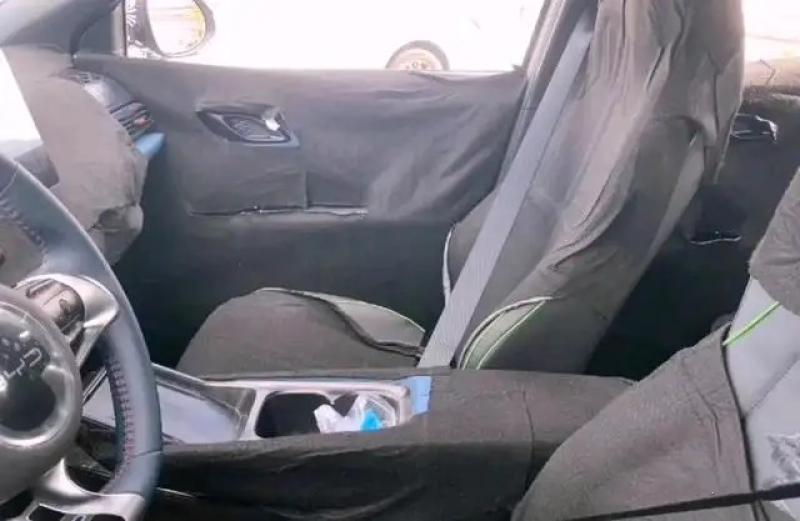 F0的接班人，比亚迪海鸥内饰谍照来了，10万内有没有问题？