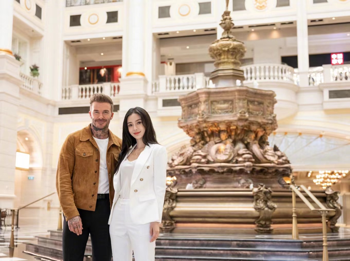 angelababy杨颖访谈,angelababy聚会合影回应