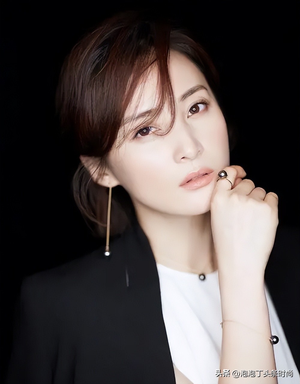 女明星妆后对比照,女明星妆前后效果对照表