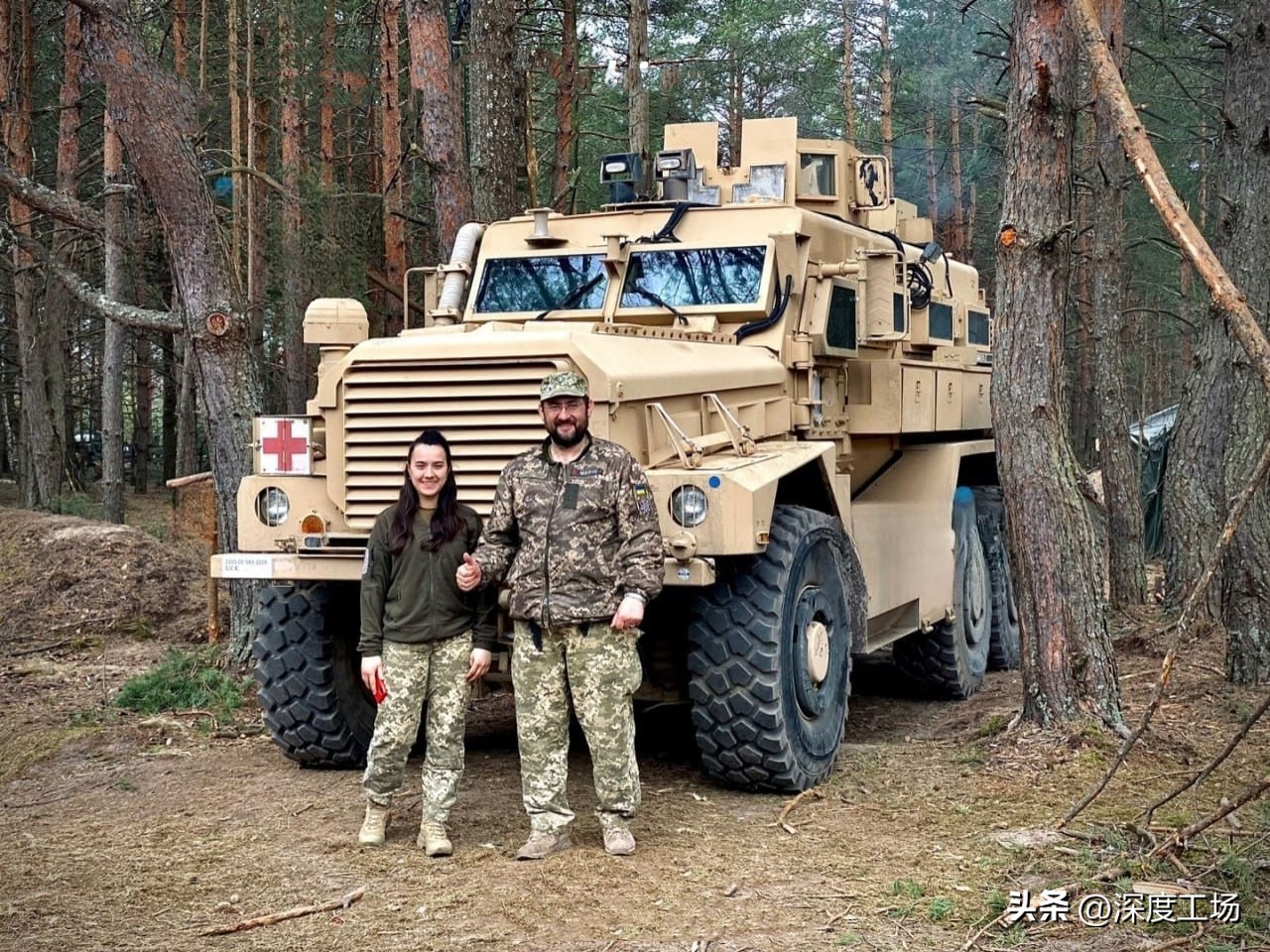 乌军第二轮反攻无法突破俄军防线,乌军集中100多辆坦克猛攻俄军