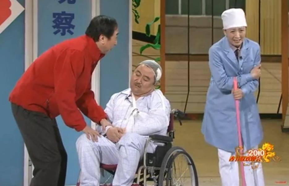 春晚说中国足球的小品,春晚调侃中国足球