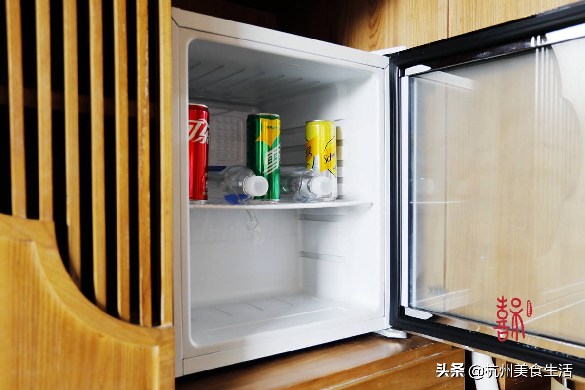 鏃犺竟娉虫睜澶忓ぉ,浠侀噷蹇冩硦鑾共姘戝