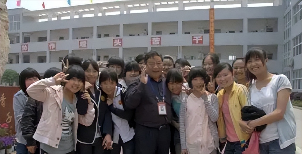 龙胆泻肝丸致尿毒症是真的吗,龙胆丸尿毒症