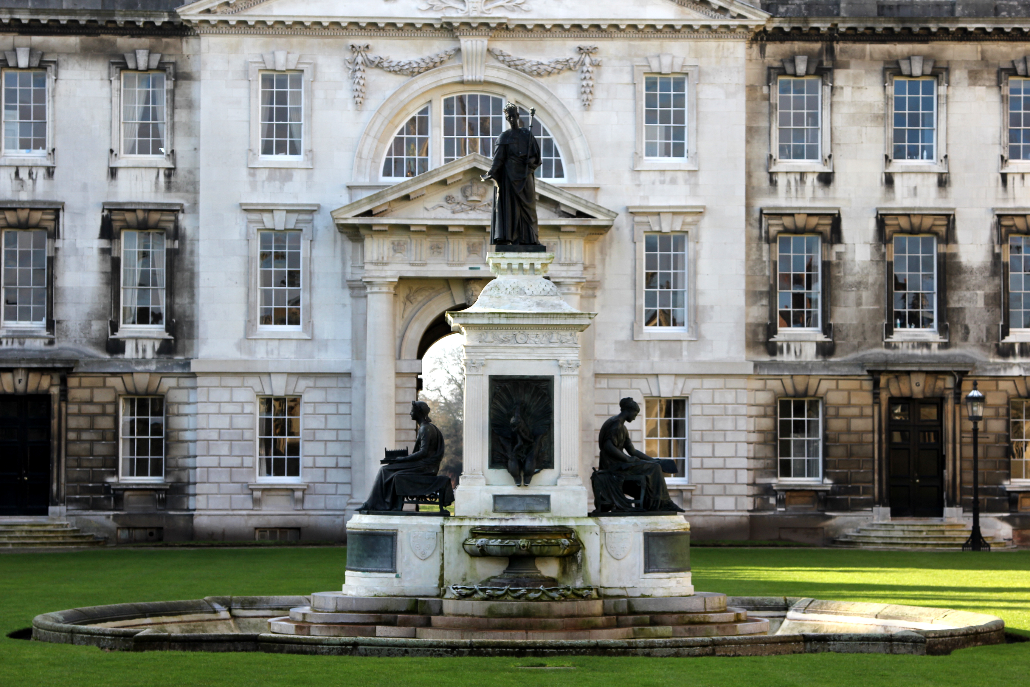 剑桥大学国王学院熊伟教授,剑桥大学国王学院唱诗班