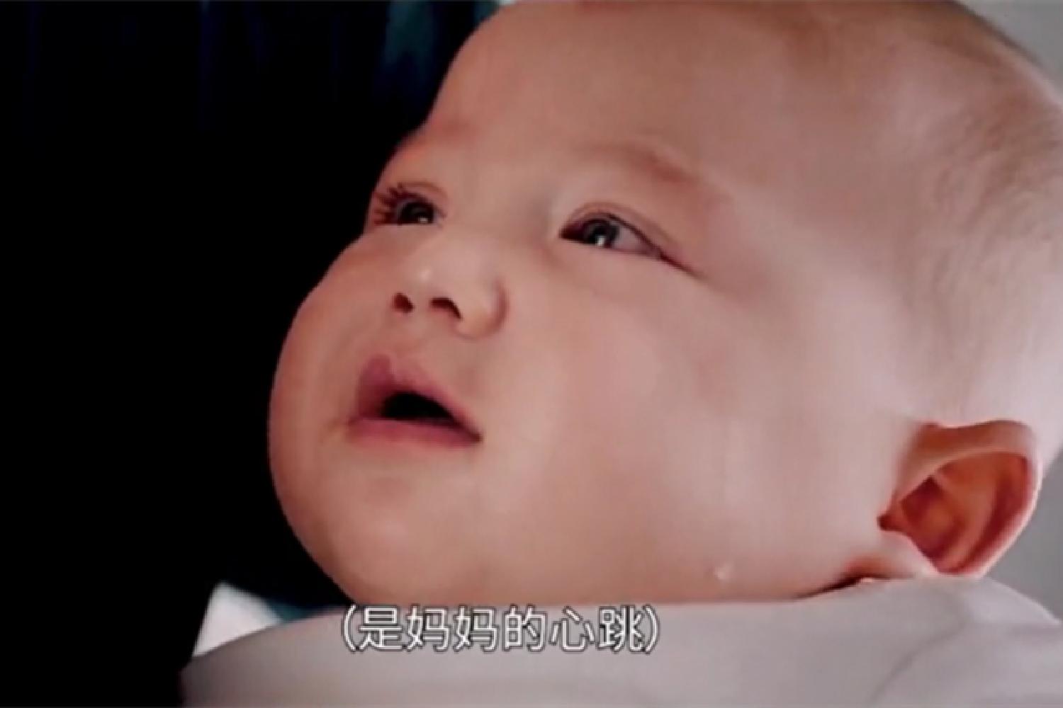 婴儿不认生谁抱都要怎么回事,宝宝不让妈妈抱的原因