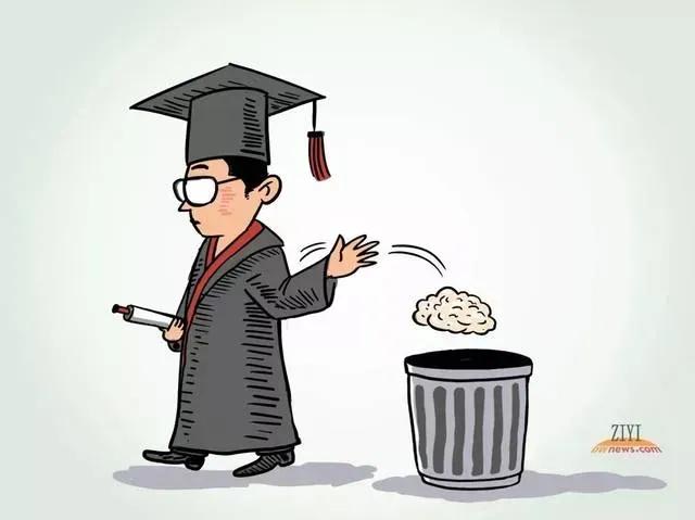 天津大学食堂男生被女生泼饭后续,天津大学食堂男生被女生泼饭