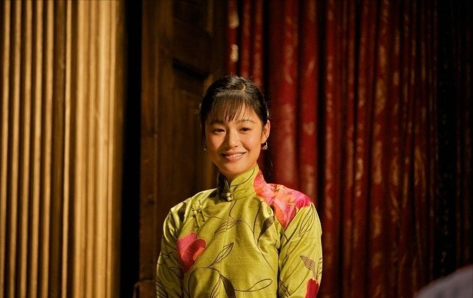 别再削骨追求“瓜子脸”了,6位方脸女星告诉你,国字脸才真扛老