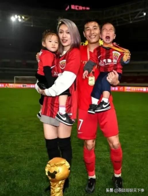 国足太太团十大美人,国足太太演员