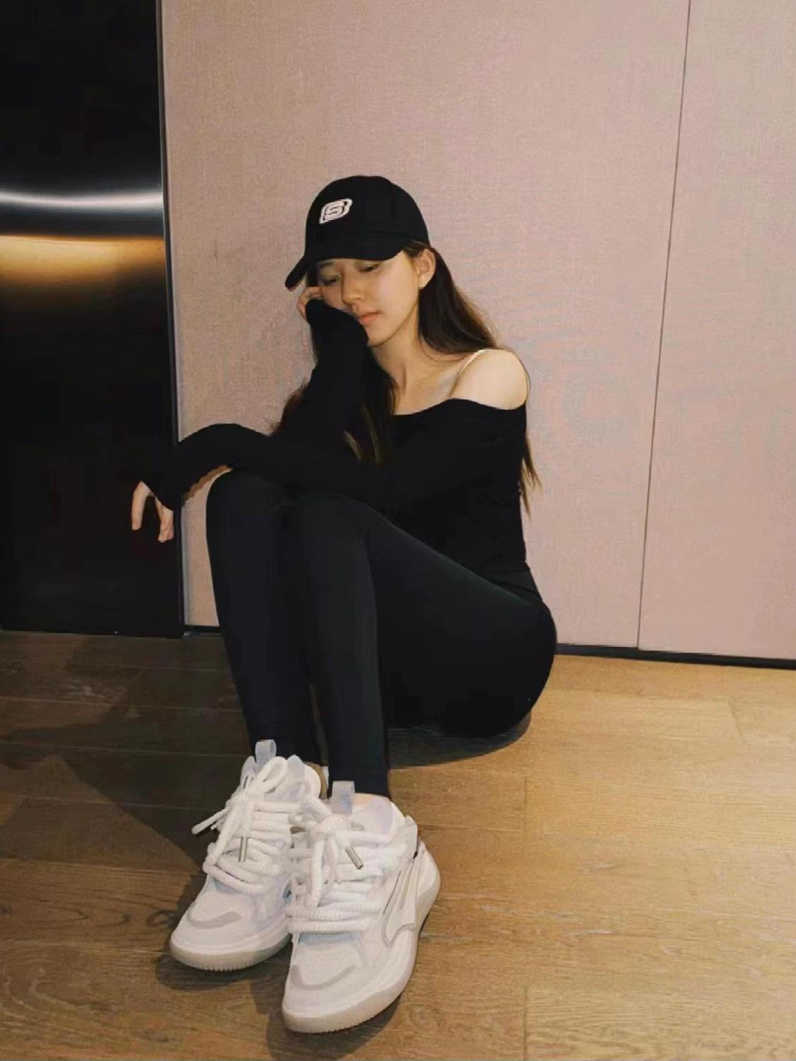 明星同款情侣潮鞋，都是超好看又火黑白熊猫色真的好看超级百搭