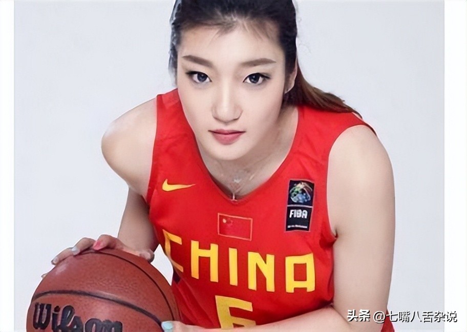 中国女篮球员李梦和前领队爆丑闻不雅照曝光