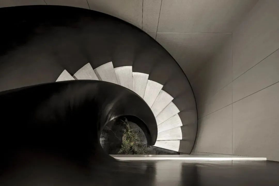 意式极简叠墅轻奢高级感,现代极简主义叠墅