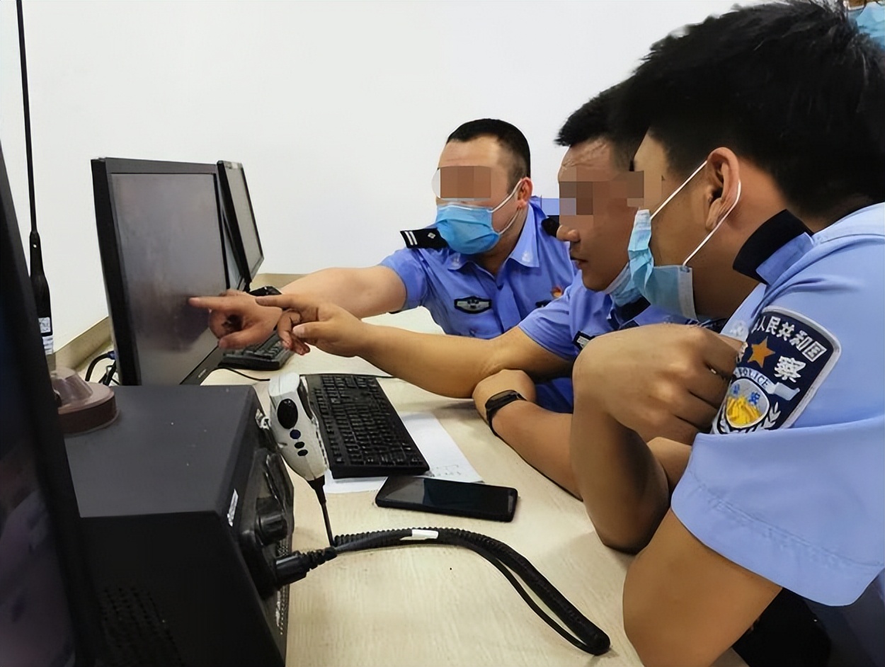 2015年男子打游戏时,腿部出现神秘红点,去医院检查才发现中弹了