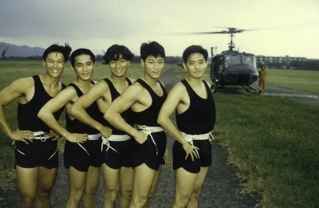 鍒樺痉鍗庣牬娲炵墰浠旇￥浜浉,鍒樺痉鍗庢棭鏈熺矇鑹查湶鑴愯