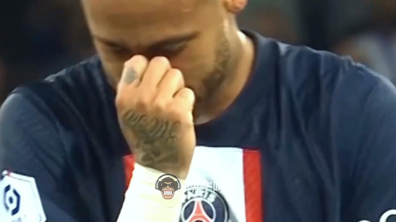 巴西一哥历史最高转会费,世界足坛第一个身价过亿的是谁