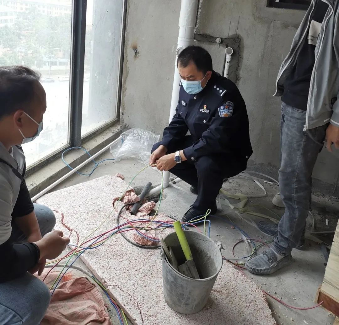 这位警察来告诉你,如何成为沙河“尖刀兵”