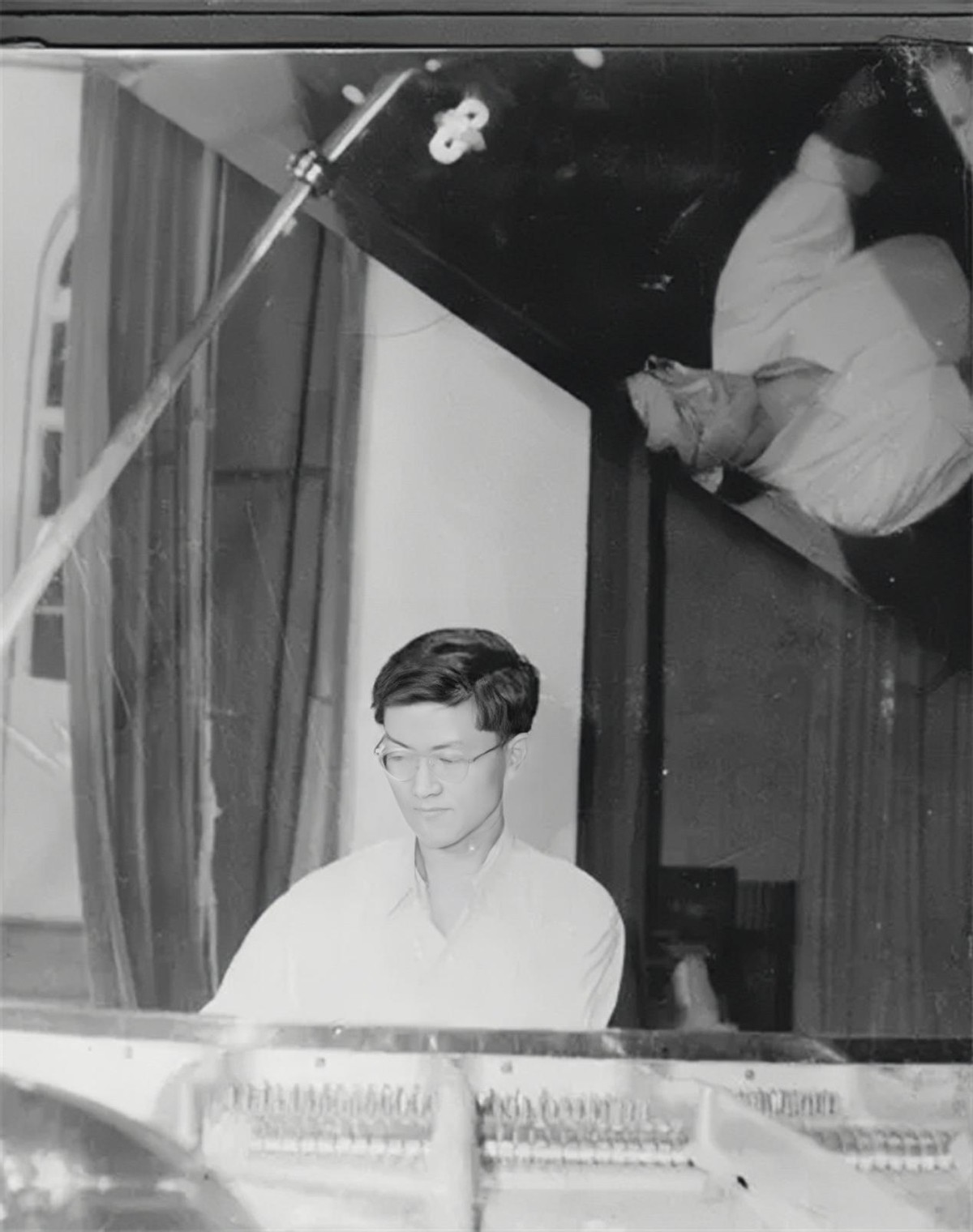 施光南逝世,缅怀音乐家施光南