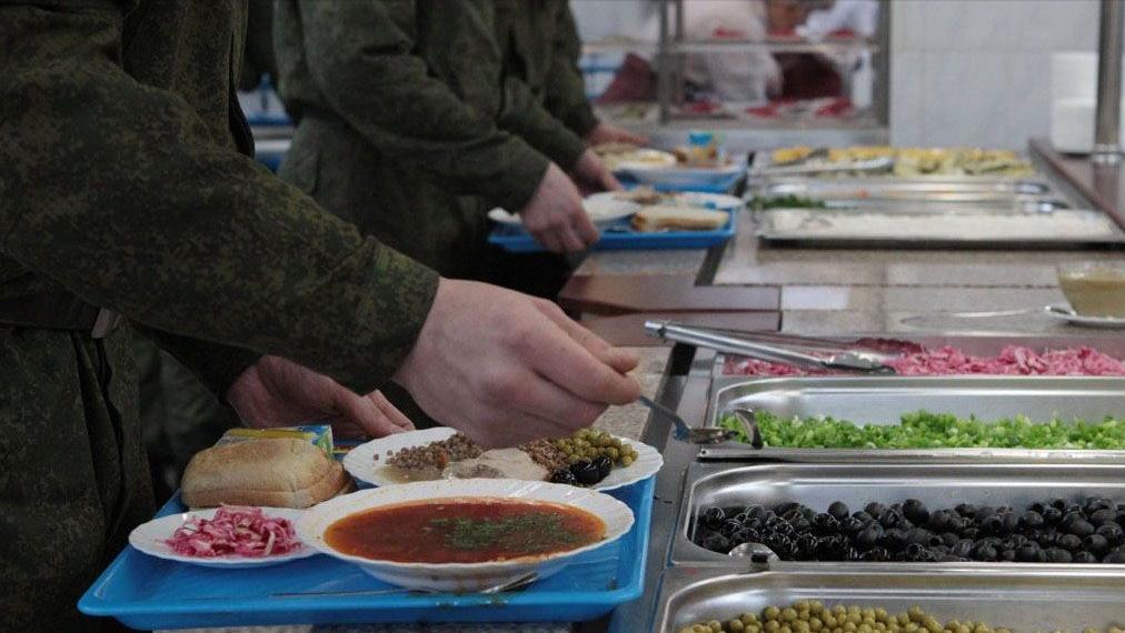 解放军与美军伙食对比,解放军单兵伙食对比美军单兵伙食