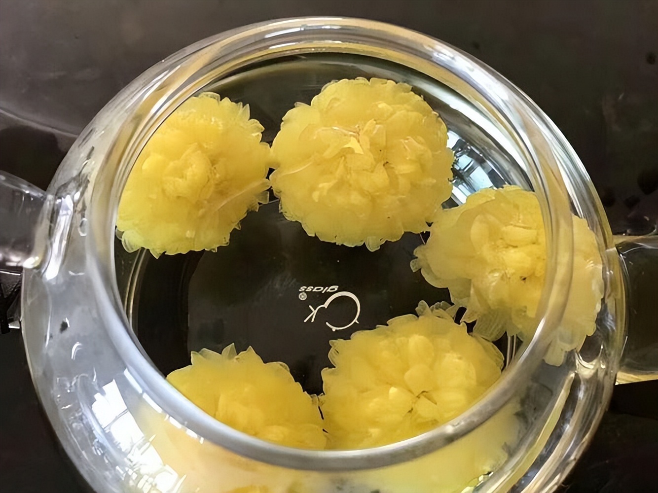 年龄大的喝菊花茶,年纪大了要忌嘴多吃4样