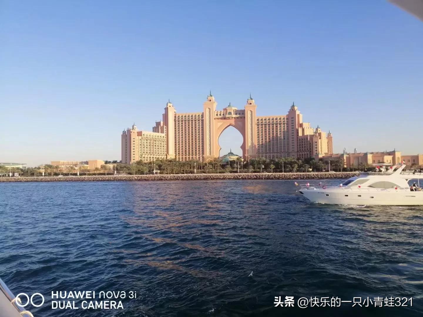 迪拜亚特兰蒂斯酒店免费攻略,迪拜亚特兰蒂斯酒店长什么样