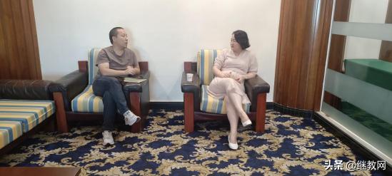 三年同窗形影不离,三年同窗铸就了一世的情缘