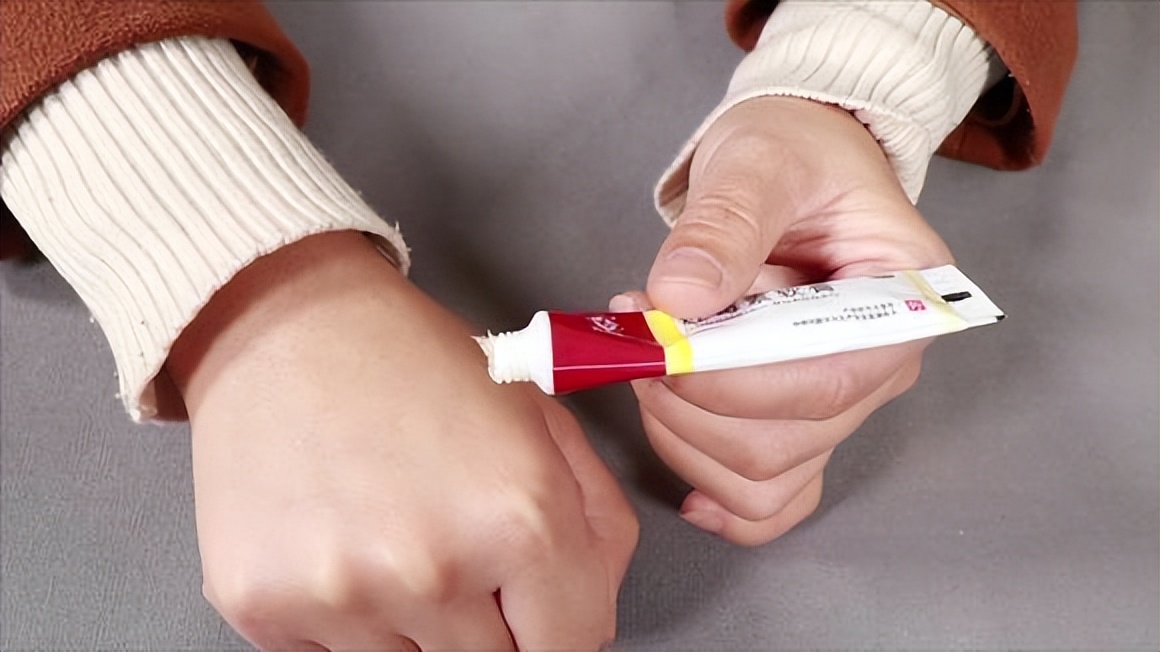 为什么有人没老年斑皮肤白,为什么40多岁就满脸老年斑