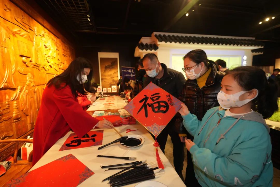 亚运吉祥物宸宸的灵感来自于哪里,亚运吉祥物宸宸粘土视频