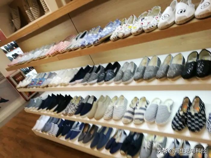 鎵揣鐗瑰崠,鎵揣鍟嗗満骞垮窞