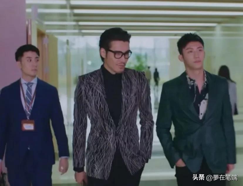 为何多人说身高189的胡兵一颦一笑尽显媚骨，甚至有人叫他胡媚娘