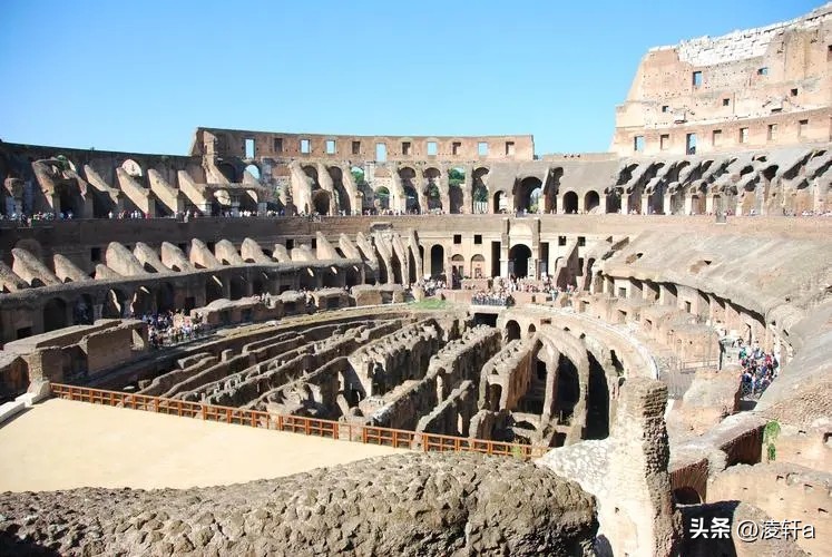 罗马假日安妮公主戴的王冠,罗马假日安妮公主图片