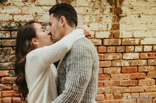 如何拯救淡如水的爱情,学会这两招,男人爱你如浓汤