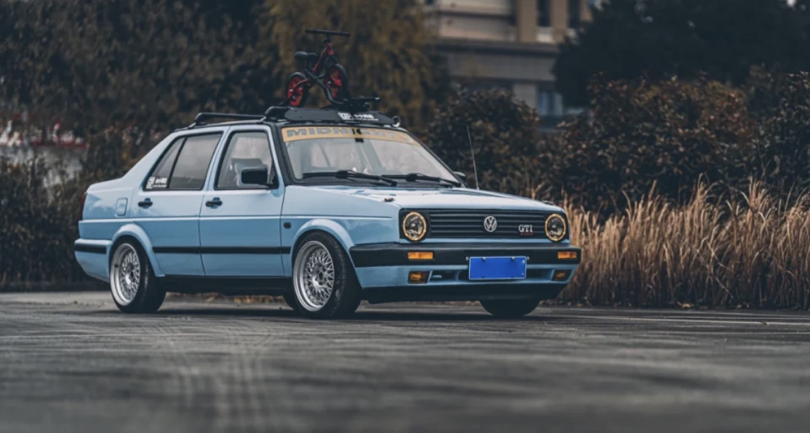 别被互联网*脑洗**？*款贷**榨干我们青春，普通人买车越便宜越好！