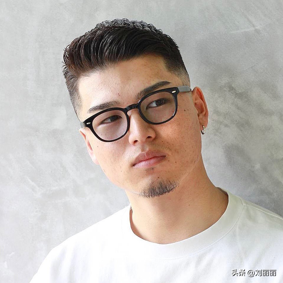 男士越剪越好看的八款发型,适合男士剪的潮流发型