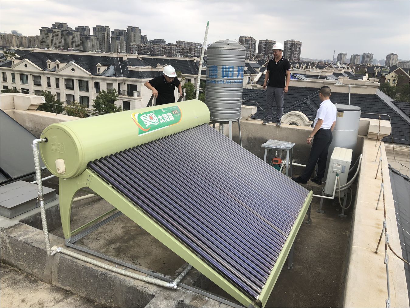 安装空气能热水器是交智商税吗,为什么都说空气能热水器费电