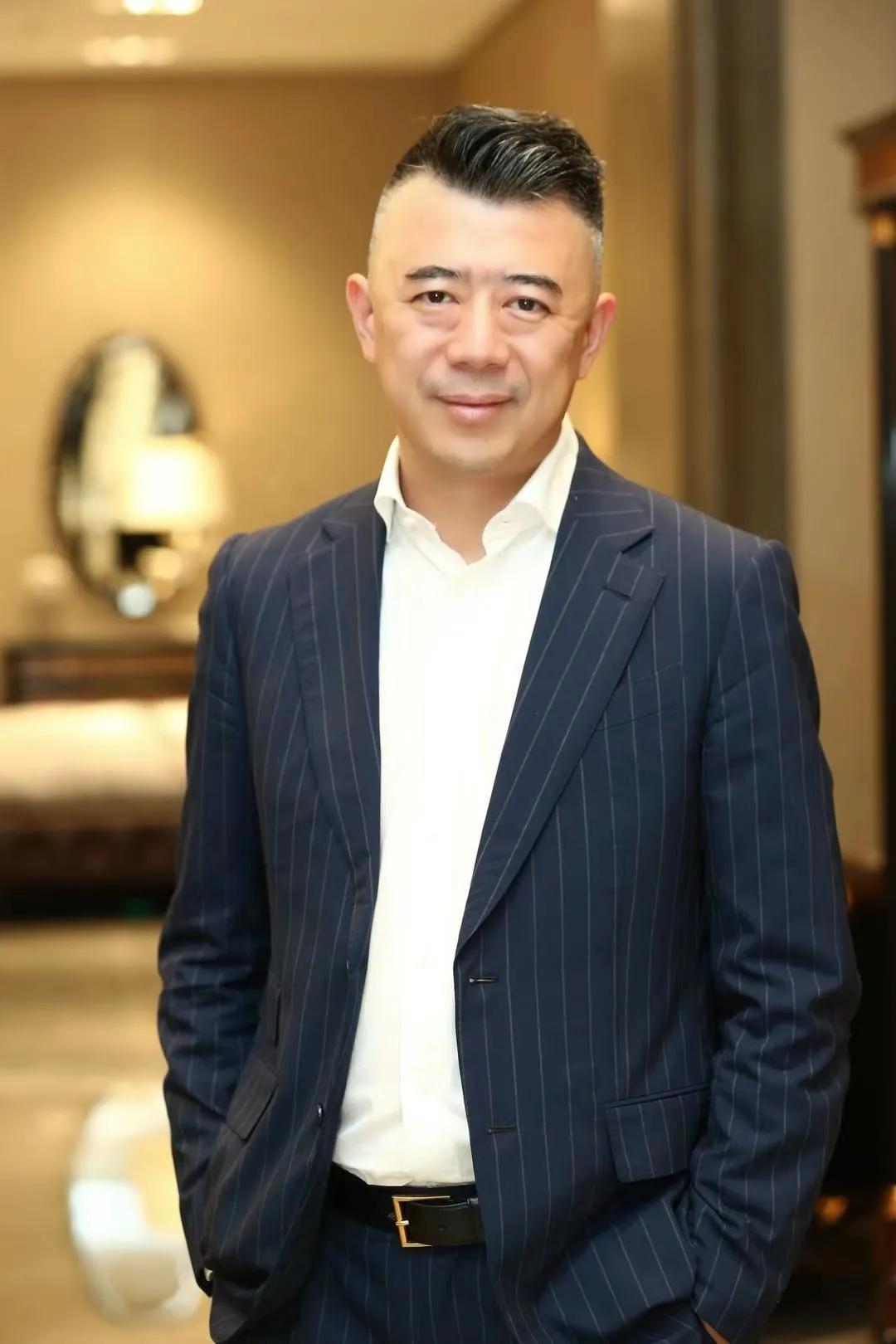 “疯狂大胆”的美克家居洞学馆如何颠覆传统家具店想象？