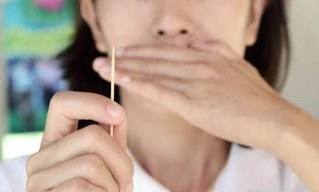 餐桌上的礼仪之就餐礼仪,餐桌上的这些新礼仪你该知道