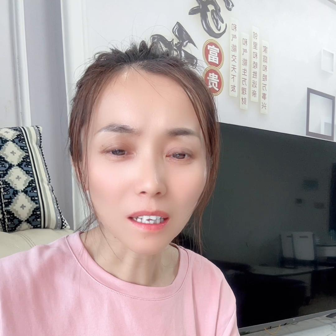 我老公老嫌弃我没别的女人有本事,我老公嫌我没文化