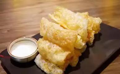 云南旅游各地美食推荐一下,去云南旅游必吃的美食有哪些