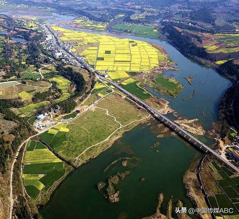 为乡村振兴助力留言简短,创新模式有奖问答助力乡村振兴