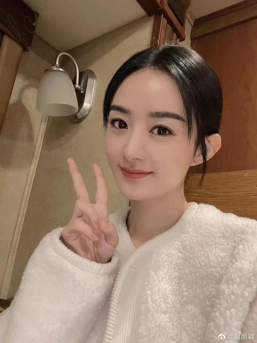 同样是包子脸，陈妍希看着喜庆，林依晨可爱，赵丽颖越看越好看？