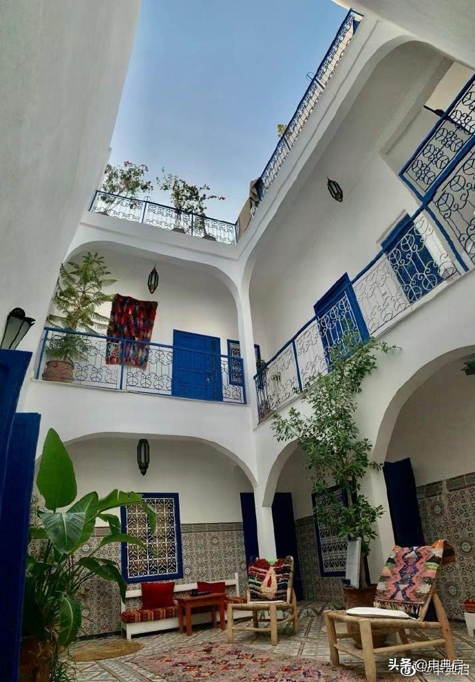 连英语都不会的广东女孩,在摩洛哥抄底买房开青旅的经历