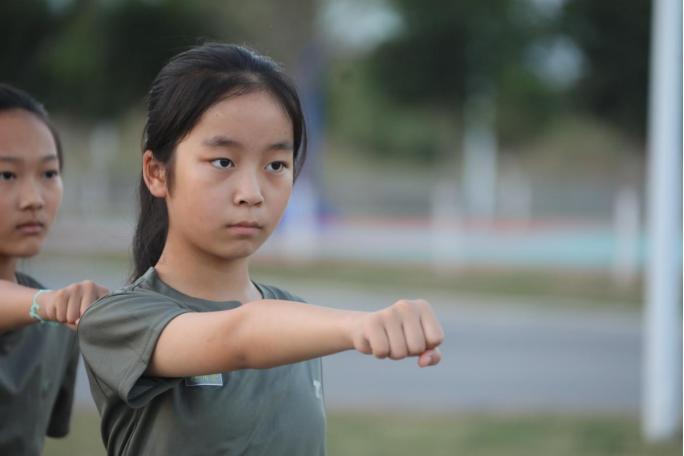 儿童军营体验营,儿童体验军营夏令营