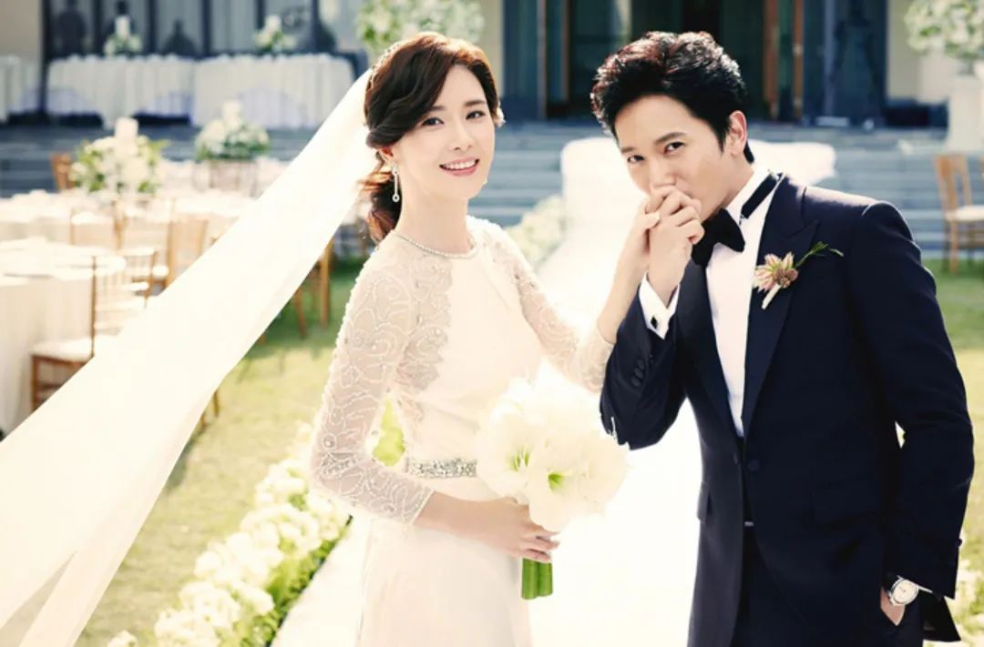 玄彬孙艺珍举行婚礼照片现场,玄彬孙艺珍婚礼明星名单