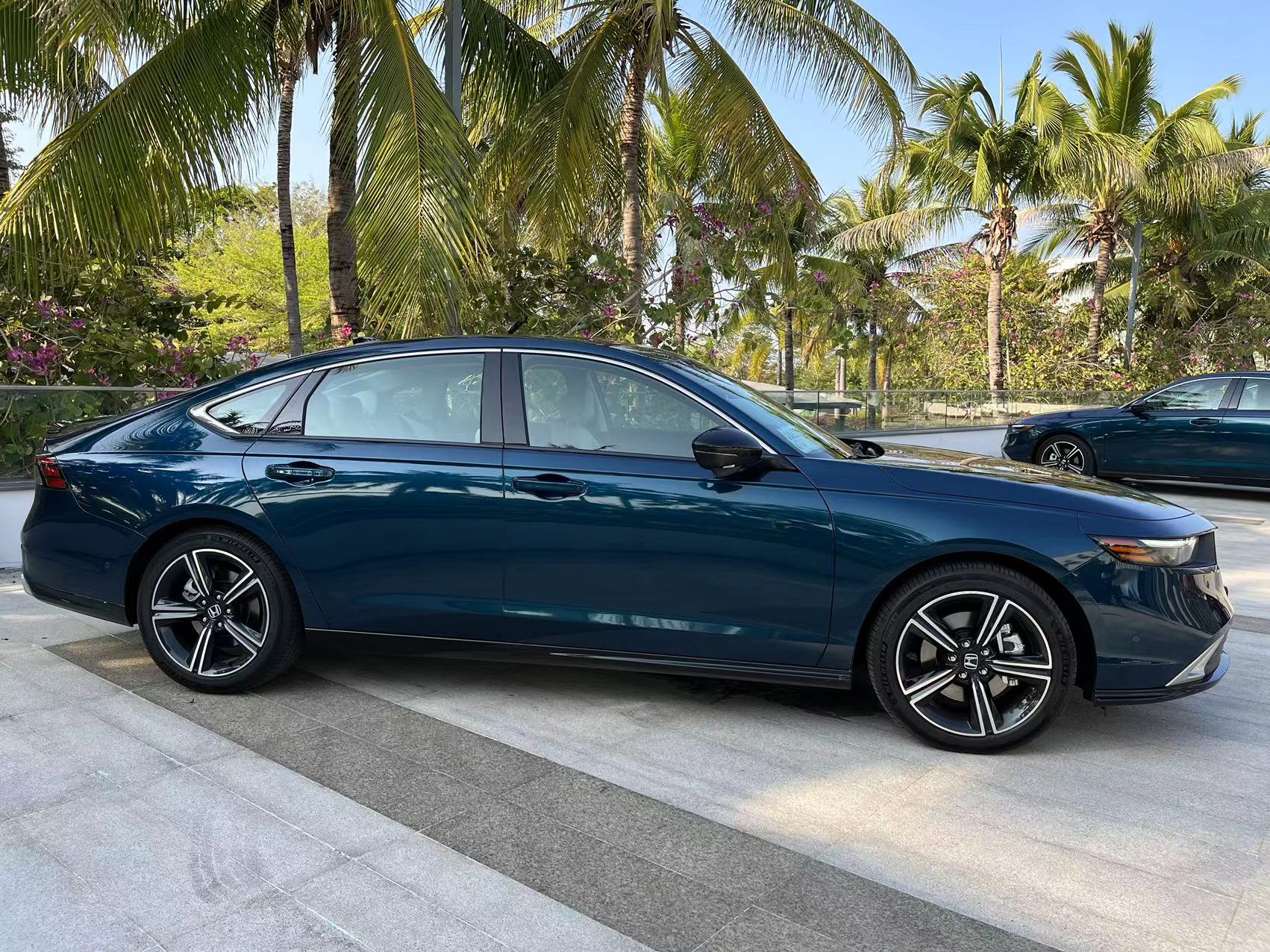 混动雅阁运动模式,2023款顶配雅阁运动模式