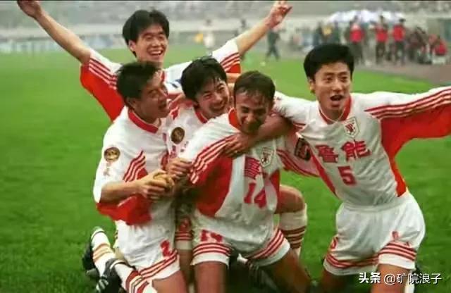 泰山进攻型打法,泰山队阵容打法