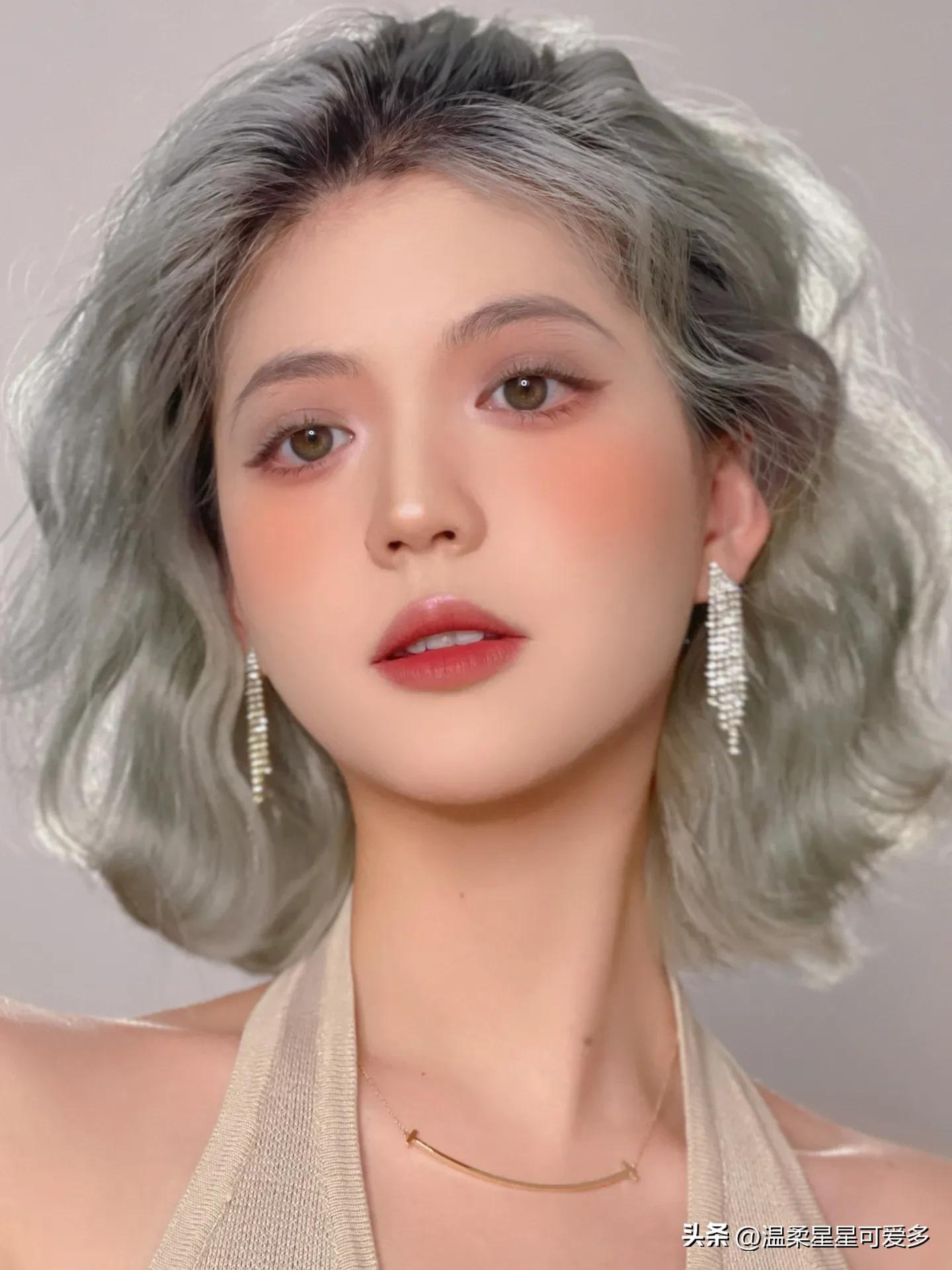 新手必看的保姆级护肤教程,新手保姆级化妆教程及化妆品