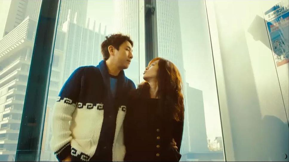 让邻居追妻子的电影,新婚夫妇被隔壁邻居盯上的电影