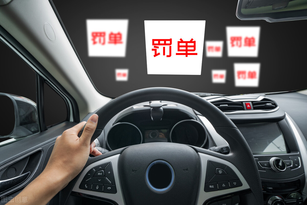 刚拿到摩托车驾照上路要注意什么,摩托车驾照扣分事项有哪些