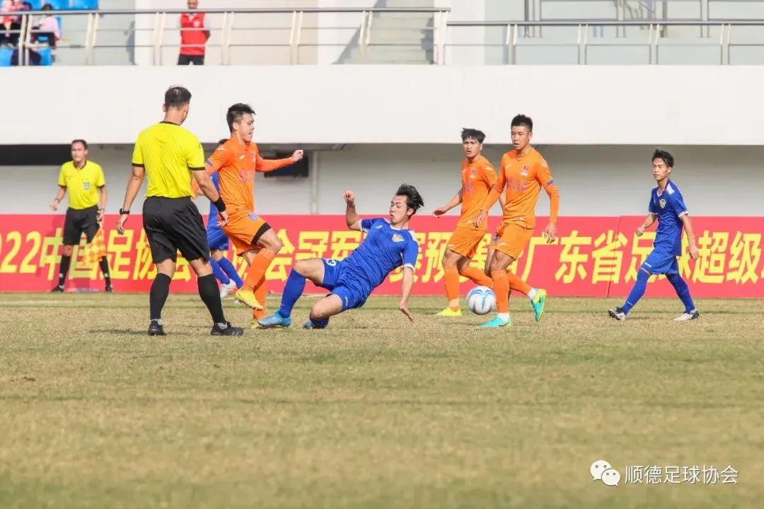 中国男足队勇夺亚洲杯,广东男足冠军