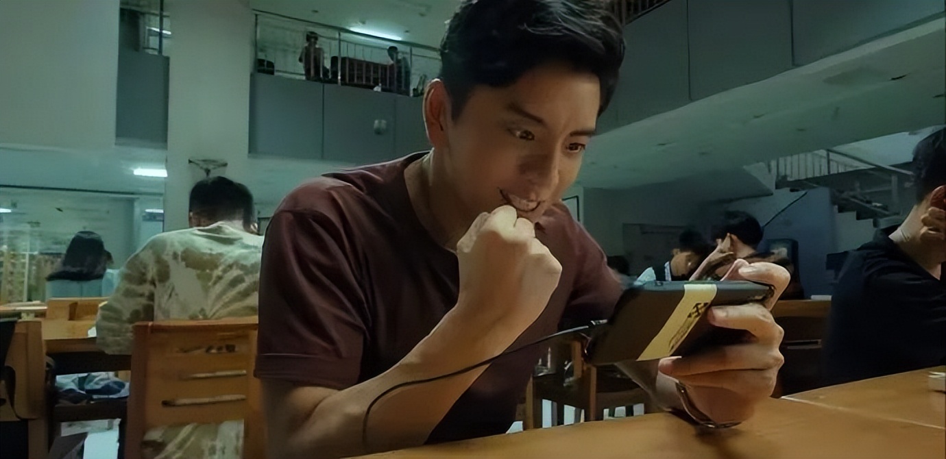 孤注一掷看完了看得头皮发麻,孤注一掷头皮发麻片段