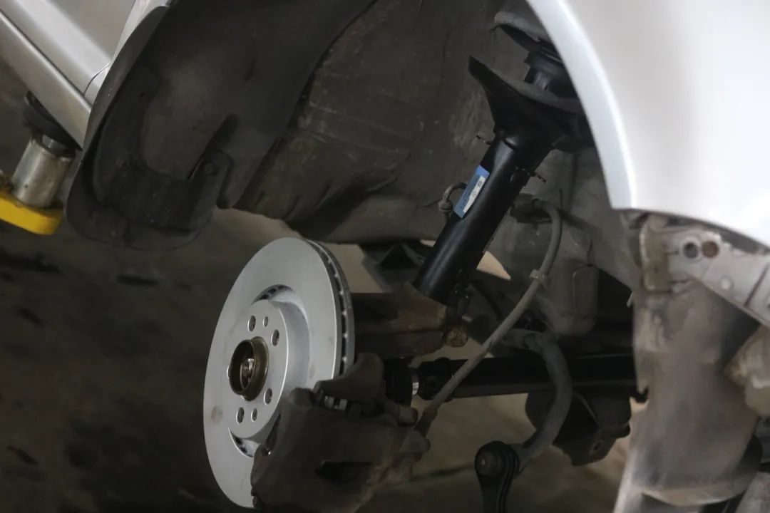 翻新高尔夫6代,帮老大爷改装